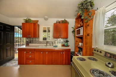 Welcome to Sunset Haven-a beloved Hill Country retreat where - photo 9
