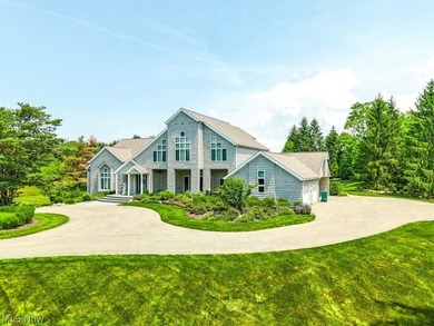 This spectacular Hunting Valley property has 5.42 acres of - photo 1