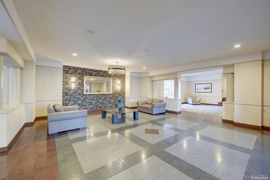 Step into this charming, fully renovated 1BR apartment in Prime - photo 3