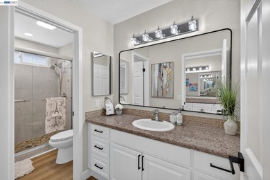 This beautiful, bright, renovated 4 bedroom 3 bath modern home - photo 37