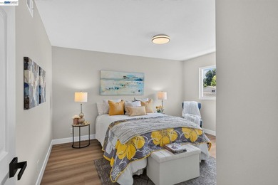 This beautiful, bright, renovated 4 bedroom 3 bath modern home - photo 45