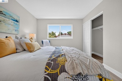 This beautiful, bright, renovated 4 bedroom 3 bath modern home - photo 48
