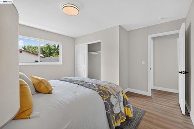 This beautiful, bright, renovated 4 bedroom 3 bath modern home - photo 49