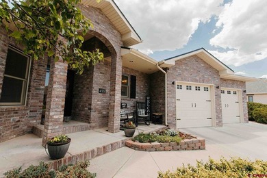 Welcome home to this beautifully updated ranch-style retreat in - photo 2