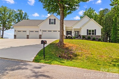 Built in 2020, this thoughtfully designed home combines modern - photo 2