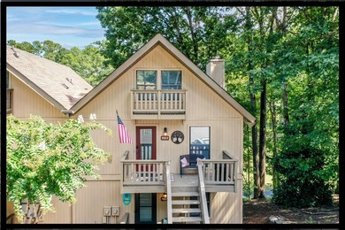 Lake Keowee Condo For Sale in Salem South Carolina