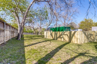 Come experience this beautifully updated Traditional-style home - photo 20