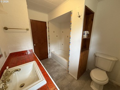 END OF ROAD PRIVACY!! Charming 3 bedroom 1 1/2 bath home located - photo 10