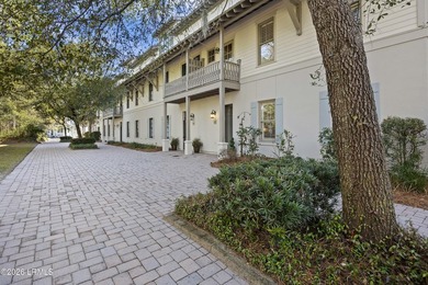 Rare opportunity to own a luxury, maintenance-free townhome - photo 1
