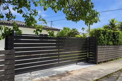 Completely renovated 4-bedroom home in the heart of Miami - photo 11