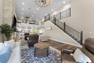 Experience luxury, scale, in this stunning 9-bedroom, 9-bathroom - photo 3