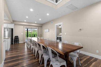 Experience luxury, scale, in this stunning 9-bedroom, 9-bathroom - photo 5