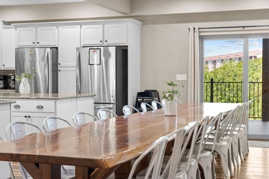 Experience luxury, scale, in this stunning 9-bedroom, 9-bathroom - photo 6