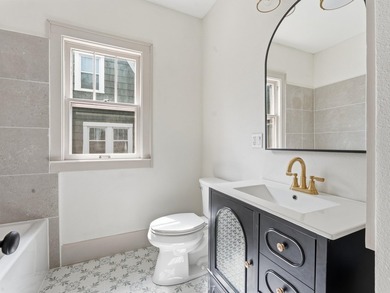 Do You Suffer From Old House Love?Knees get weak at the sight of - photo 16