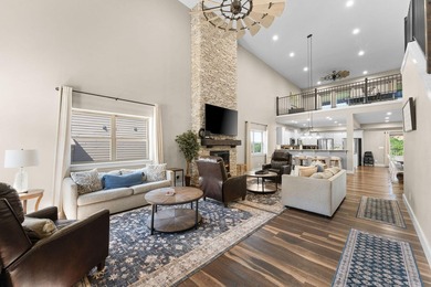 Experience luxury, scale, in this stunning 9-bedroom, 9-bathroom - photo 7