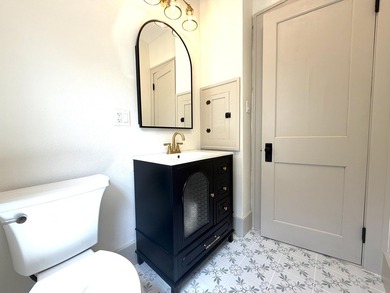 Do You Suffer From Old House Love?Knees get weak at the sight of - photo 17