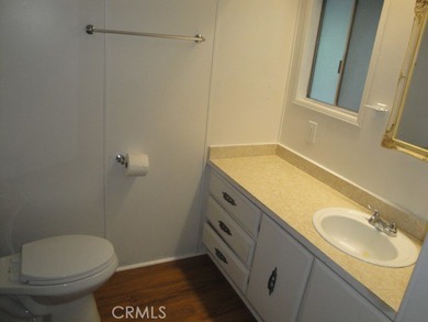 GREAT REMODELED WITH NEW PAINT, FLOORING, ROOF & APPLIANCES - photo 18