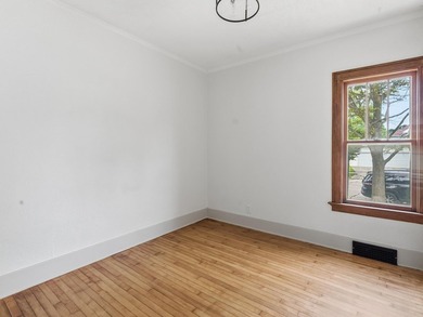 Do You Suffer From Old House Love?Knees get weak at the sight of - photo 19