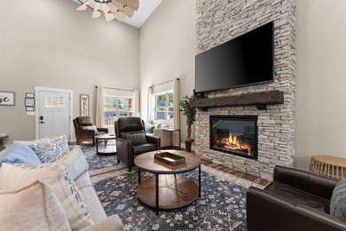 Experience luxury, scale, in this stunning 9-bedroom, 9-bathroom - photo 10