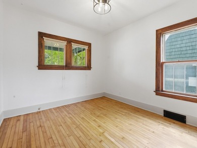 Do You Suffer From Old House Love?Knees get weak at the sight of - photo 20