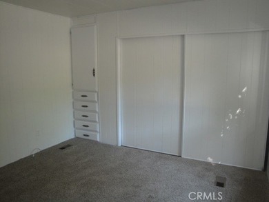 GREAT REMODELED WITH NEW PAINT, FLOORING, ROOF & APPLIANCES - photo 20