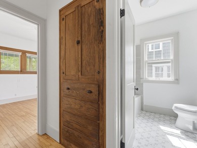 Do You Suffer From Old House Love?Knees get weak at the sight of - photo 21