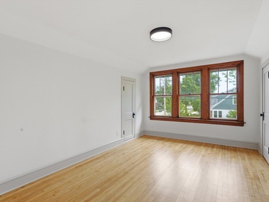 Do You Suffer From Old House Love?Knees get weak at the sight of - photo 23