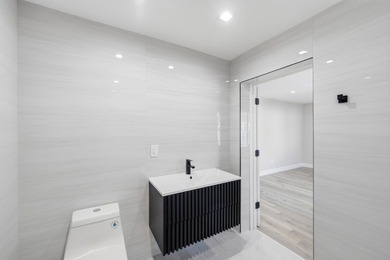 Completely renovated 4-bedroom home in the heart of Miami - photo 23