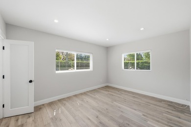 Completely renovated 4-bedroom home in the heart of Miami - photo 27