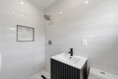 Completely renovated 4-bedroom home in the heart of Miami - photo 29