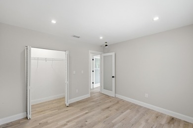 Completely renovated 4-bedroom home in the heart of Miami - photo 31