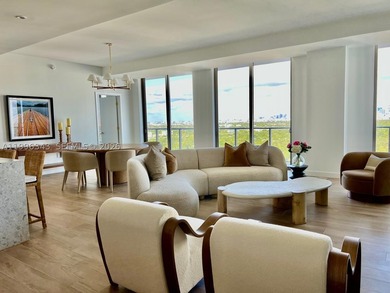 Welcome to the sophisticated MR.C Residences w/beautiful sunrise - photo 3