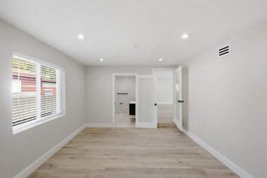 Completely renovated 4-bedroom home in the heart of Miami - photo 35