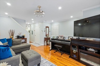 Beautiful Diamond Condition 2 Family Home In The Heart Of The - photo 4
