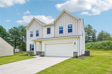 Welcome to this beautifully appointed 4-bedroom, 2.5-bath home - photo 2