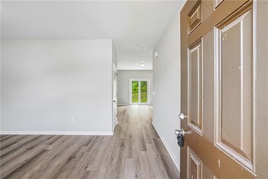 Welcome to this beautifully appointed 4-bedroom, 2.5-bath home - photo 4
