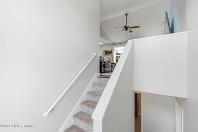 Welcome home to the perfect blend of space, comfort, and - photo 5
