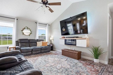 Welcome home to the perfect blend of space, comfort, and - photo 7