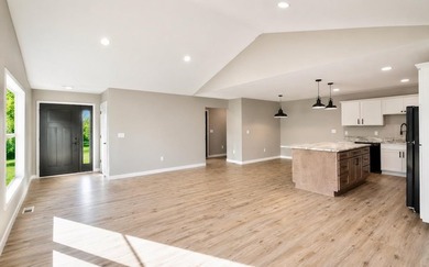 Right-size your living situation with this 3 bedroom, 2 bath - photo 3