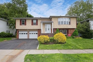 Welcome to this wonderful mid-block Hi Ranch offering space - photo 4
