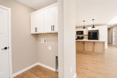 Right-size your living situation with this 3 bedroom, 2 bath - photo 9