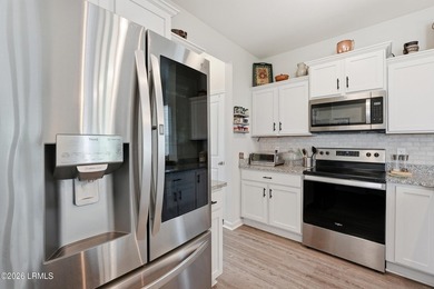 Nice price reduction for this 5 year-old well maintained home - photo 6