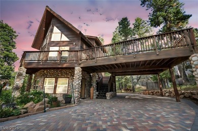 Discover the perfect blend of comfort and elegance in this - photo 2