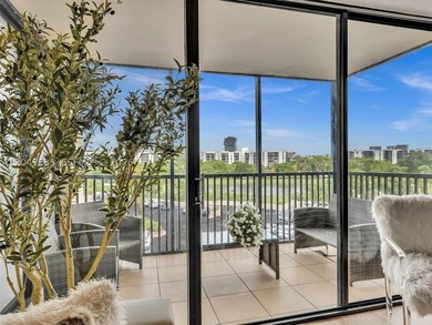 Beautifully renovated and move-in ready 2-bedroom, 2-bath - photo 22