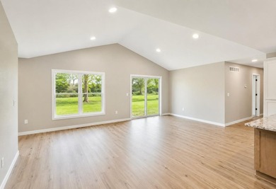 Right size your living situation with this 3 bedroom, 2 bath - photo 4