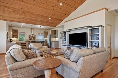 This stunning 2,678-square-foot custom home with breathtaking - photo 10