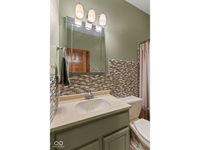 Welcome to Ashwood in the heart of Center Grove, where quality - photo 6