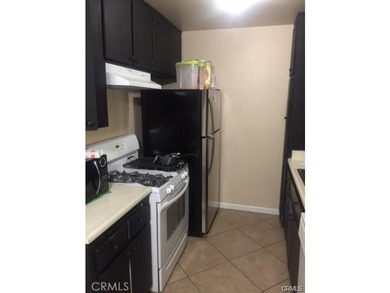 GREAT INVESTOR'S OPPORTUNITY!! 1ST FLOOR Condo with 1 bedroom 1 - photo 2
