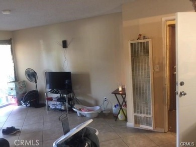 GREAT INVESTOR'S OPPORTUNITY!! 1ST FLOOR Condo with 1 bedroom 1 - photo 3