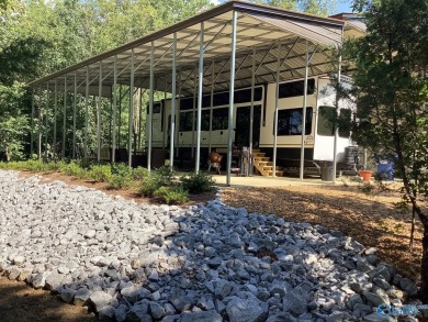 Lake Acreage For Sale in Gadsden, Alabama